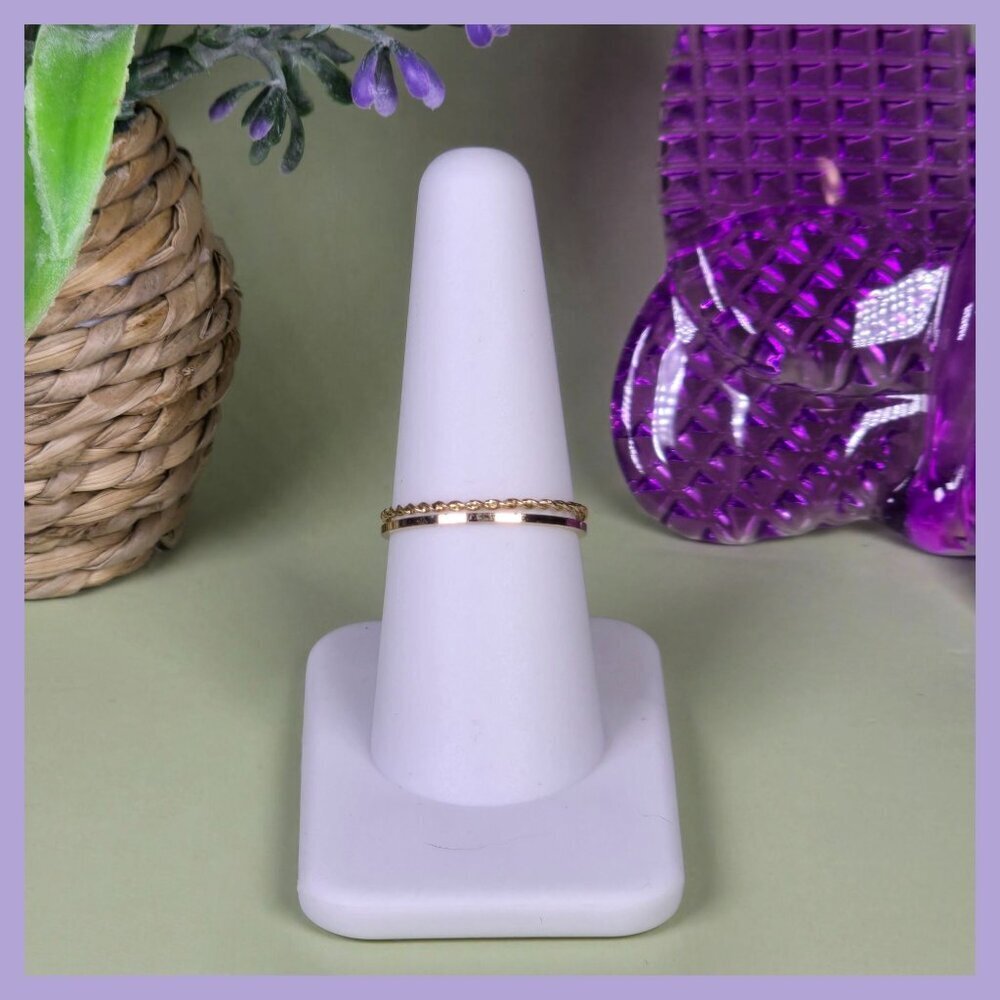 Golden Twisted & Smooth Stacking Rings Set Size 8 (NWOT)